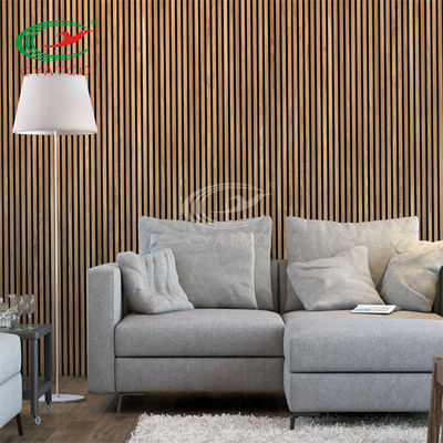 Lamelles en bois de mur ignifuge pratique, panneau de mur en bois universel